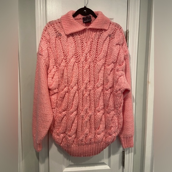 Lady Van Heusen Size L Chunky Bubblegum Pink Hand Knit Cable Collared Sweater - Picture 1 of 10